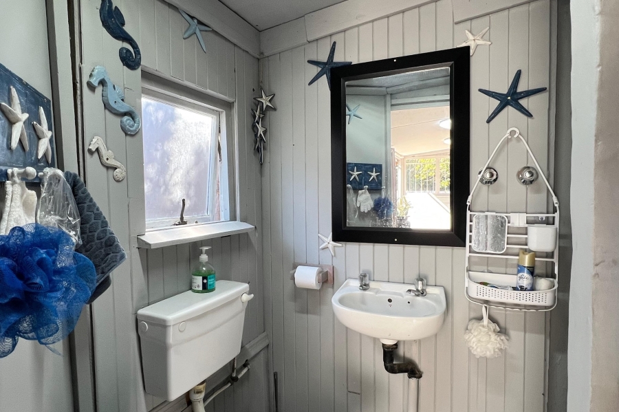 3 Bedroom Property for Sale in Wavecrest Eastern Cape